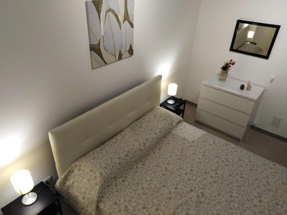 Cataldi'S Rooms Noto Buitenkant foto