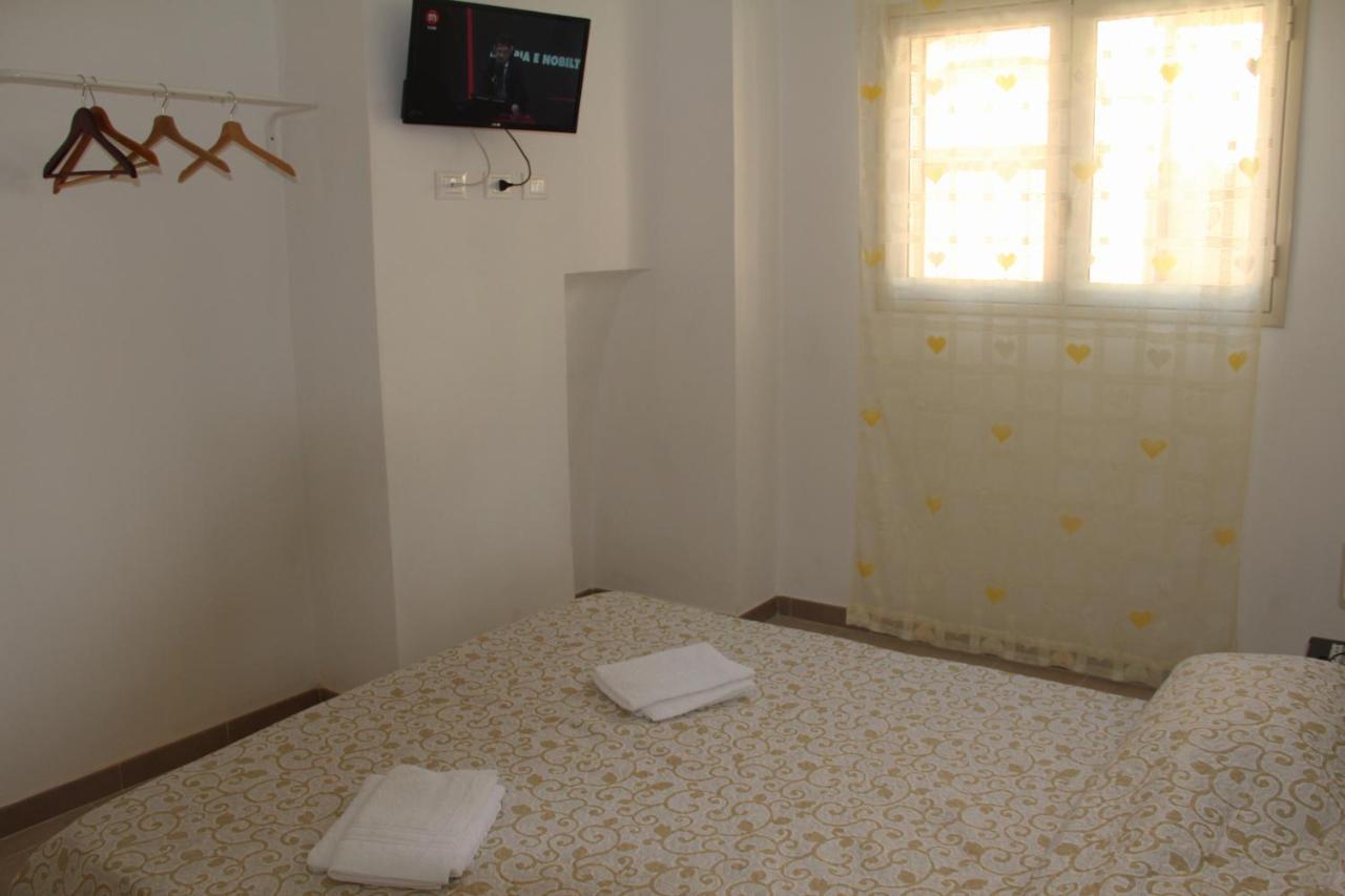 Cataldi'S Rooms Noto Buitenkant foto