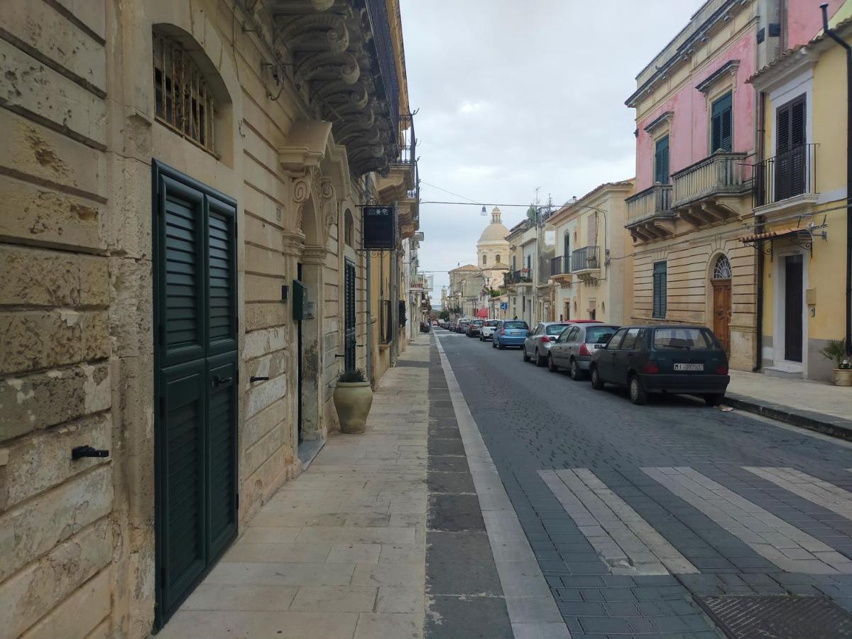 Cataldi'S Rooms Noto Buitenkant foto